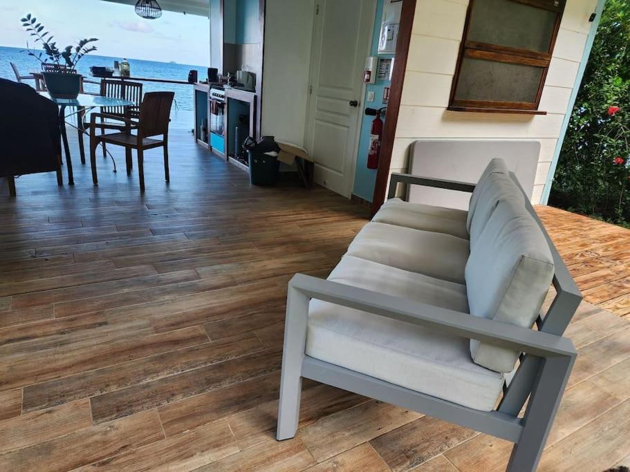 Duplex En Bord De Mer Fare Tahitea Pension Taputapuapea Bagian luar foto
