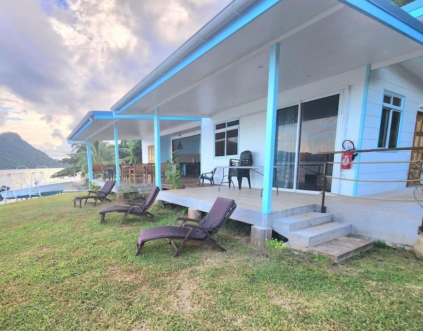 Duplex En Bord De Mer Fare Tahitea Pension Taputapuapea Bagian luar foto