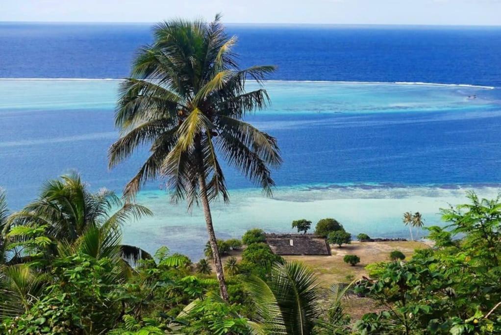 Duplex En Bord De Mer Fare Tahitea Pension Taputapuapea Bagian luar foto