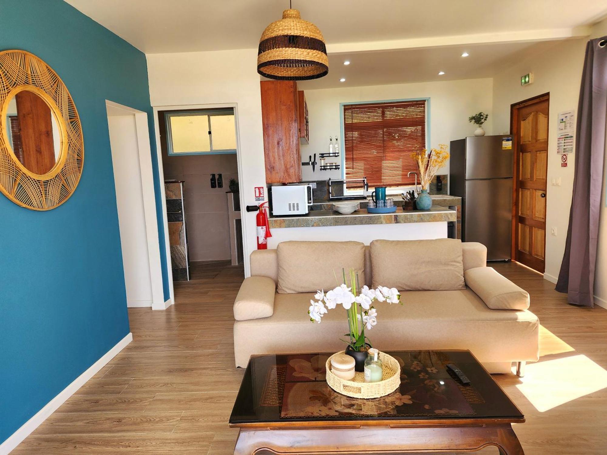Duplex En Bord De Mer Fare Tahitea Pension Taputapuapea Bagian luar foto