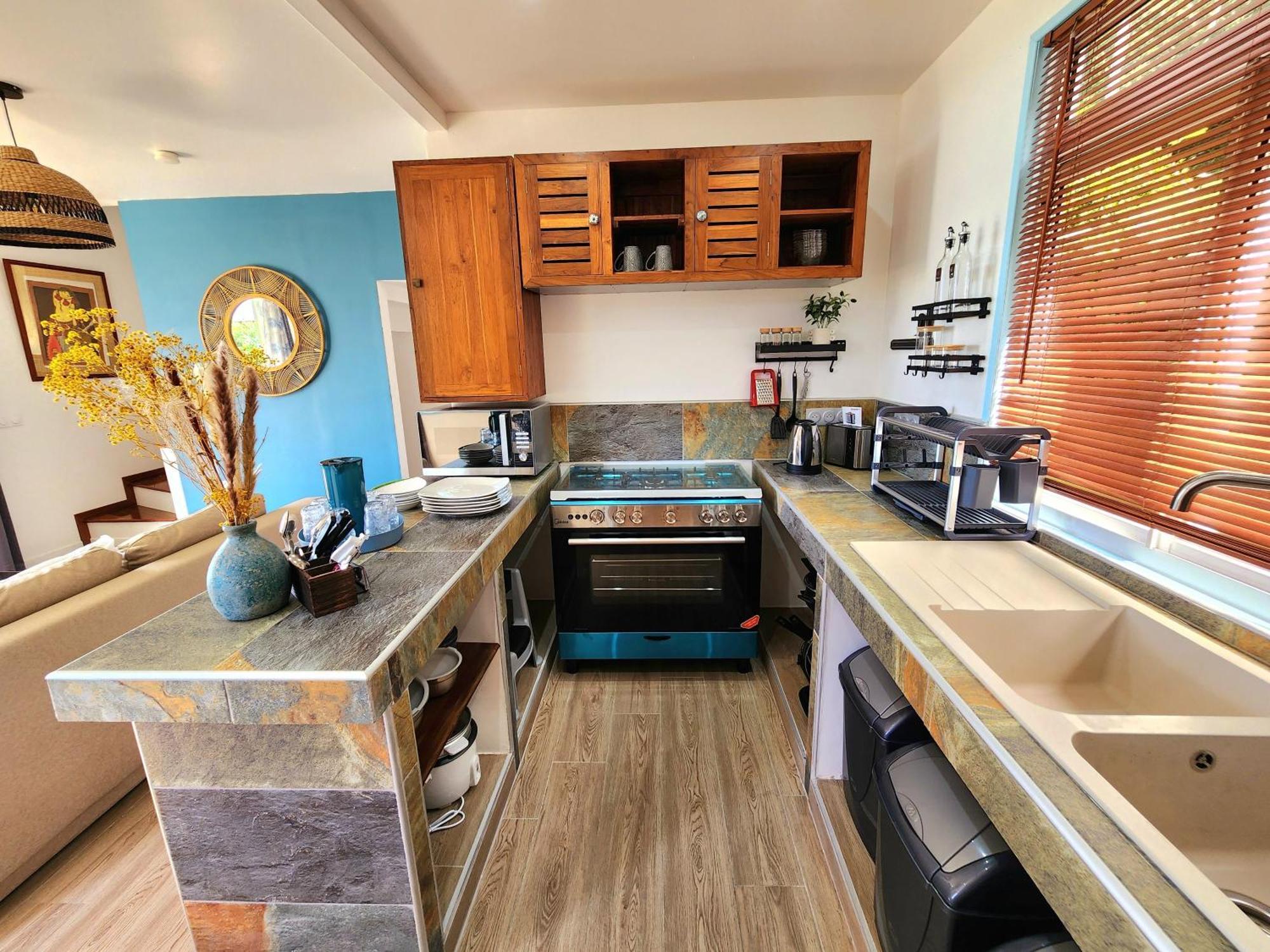 Duplex En Bord De Mer Fare Tahitea Pension Taputapuapea Bagian luar foto